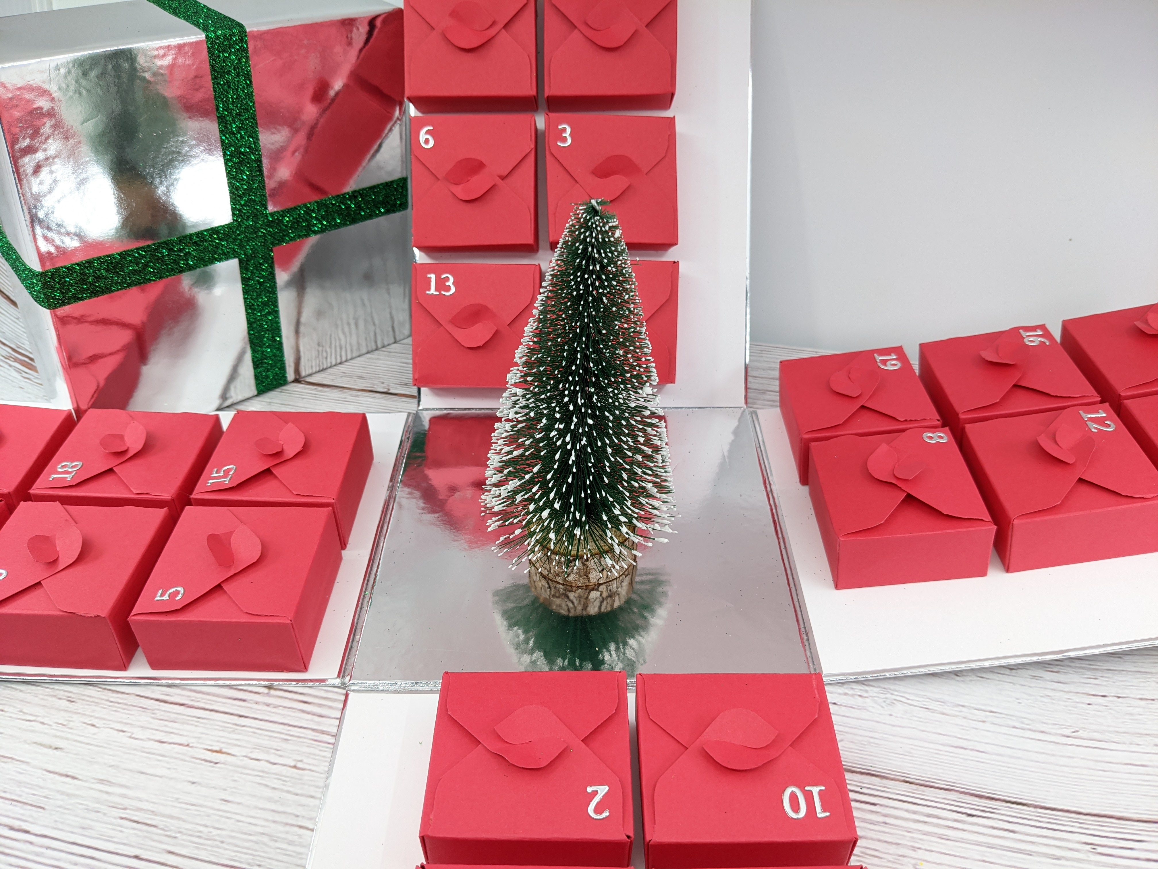 Christmas Advent Calendar Exploding Gift Box